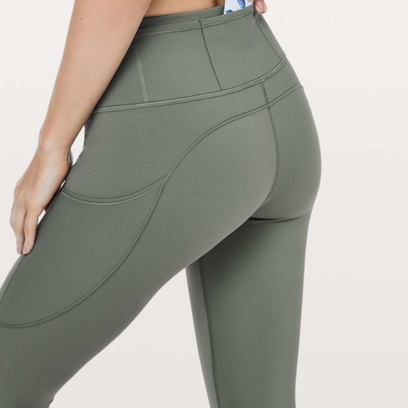 Lululemon Fast & Free Crop ll Grey Sage Nulux 4 flawless - Picture 4 of 11